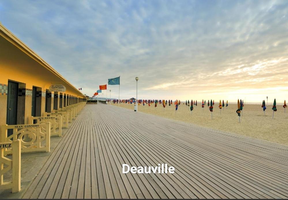 D'Hauville Vallee Bonneville-la-Louvet Exterior photo